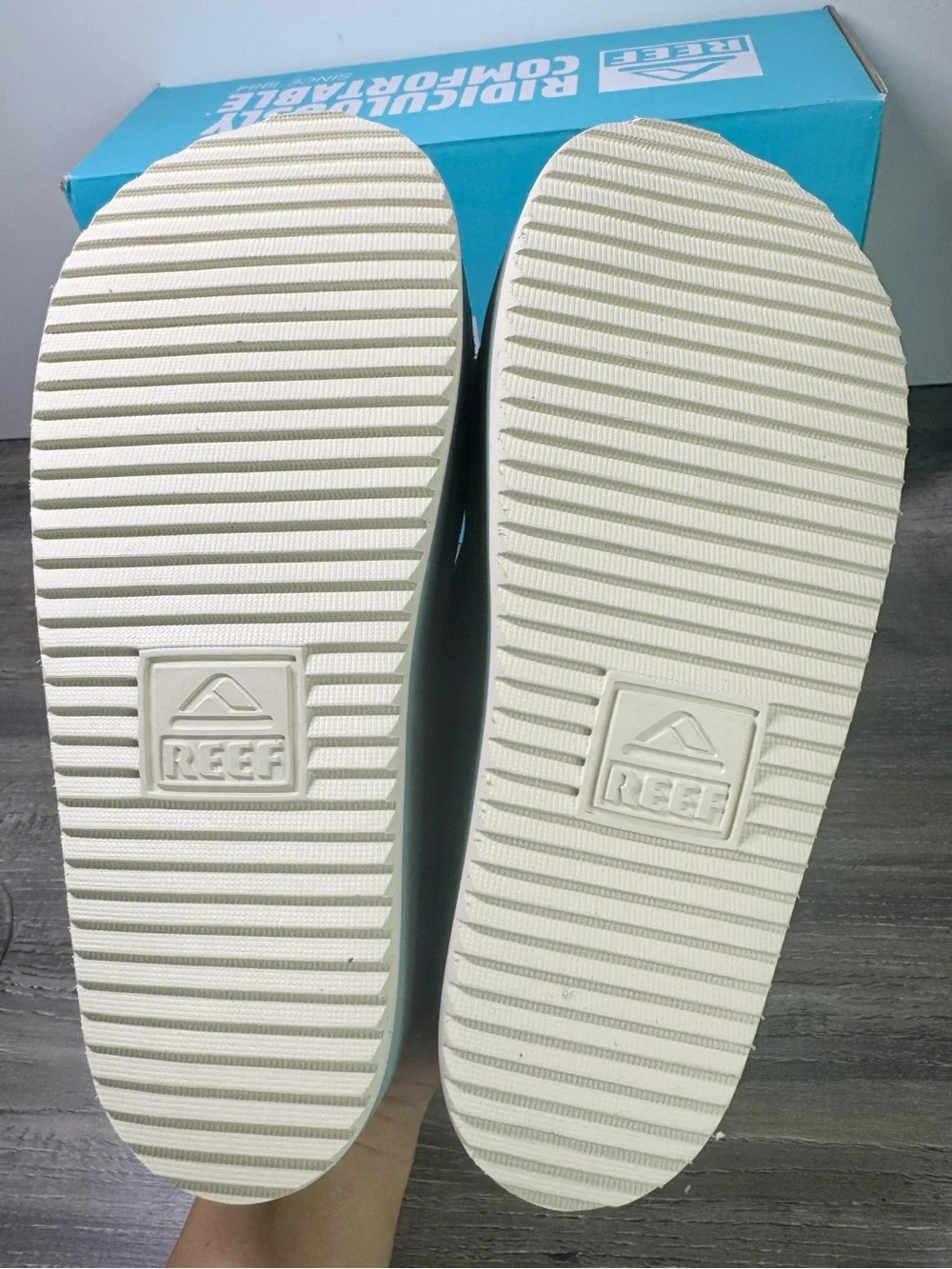 Reef Ojai Gigi Platform Frosty Sage Green Slide Sandals size 7 $130 NWT